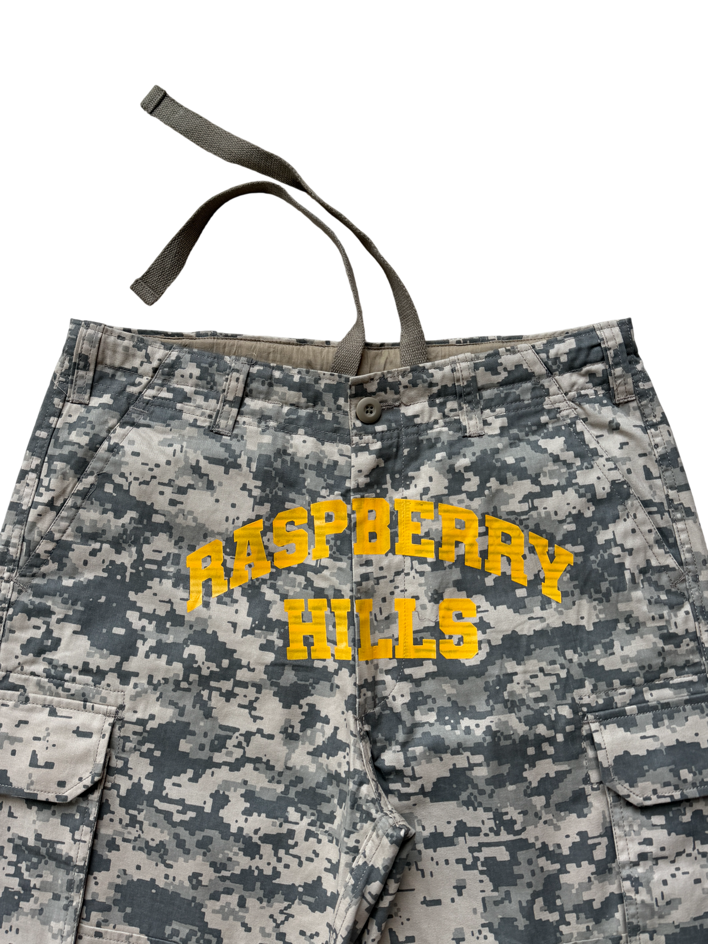 RASPBERRY HILLS GV GALLERY DIGI CAMO SHORTS