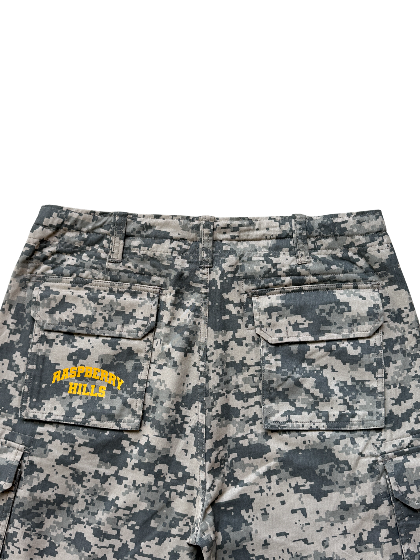 RASPBERRY HILLS GV GALLERY DIGI CAMO SHORTS